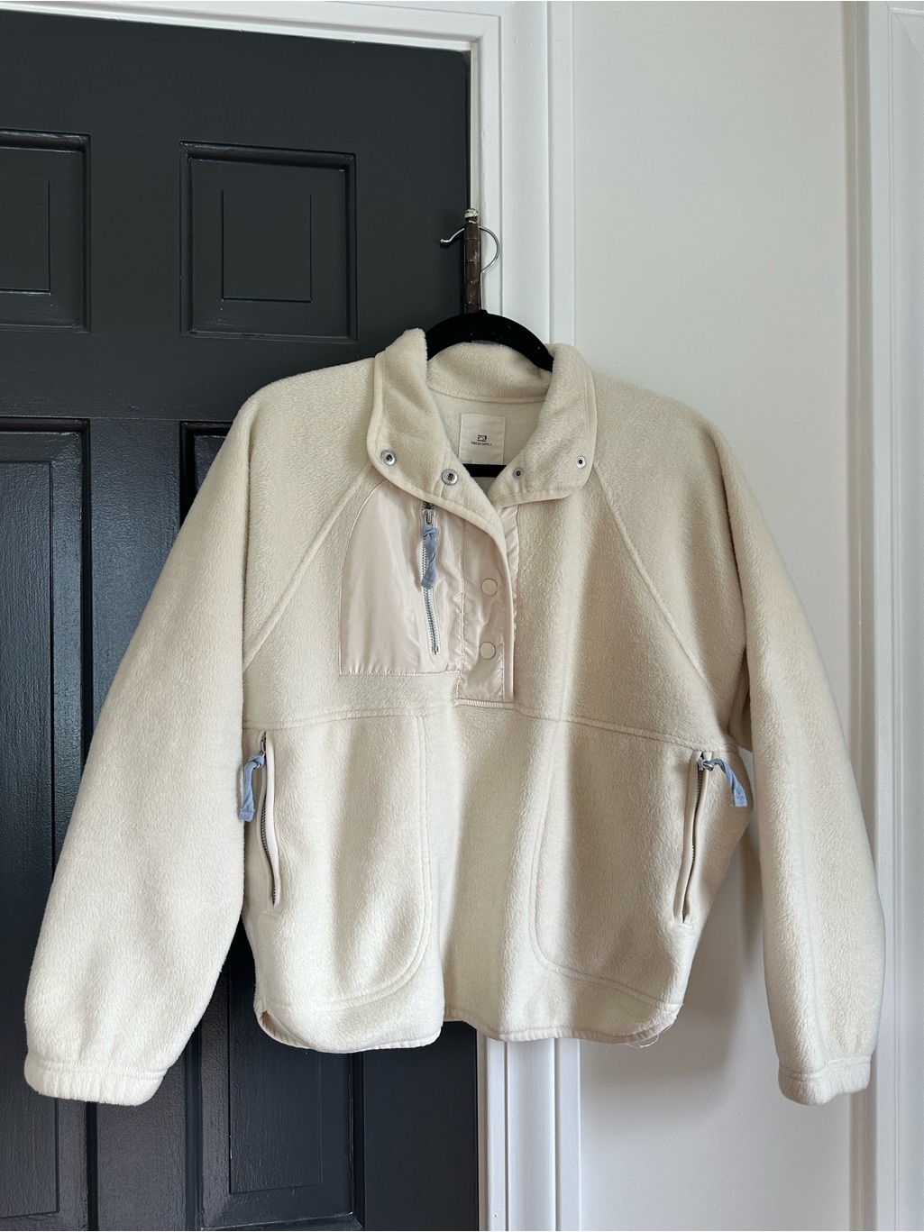 Thread & Supply Womens Solid Polar Fleece Jacket, Cream, Size Medium — image 4 of 8
